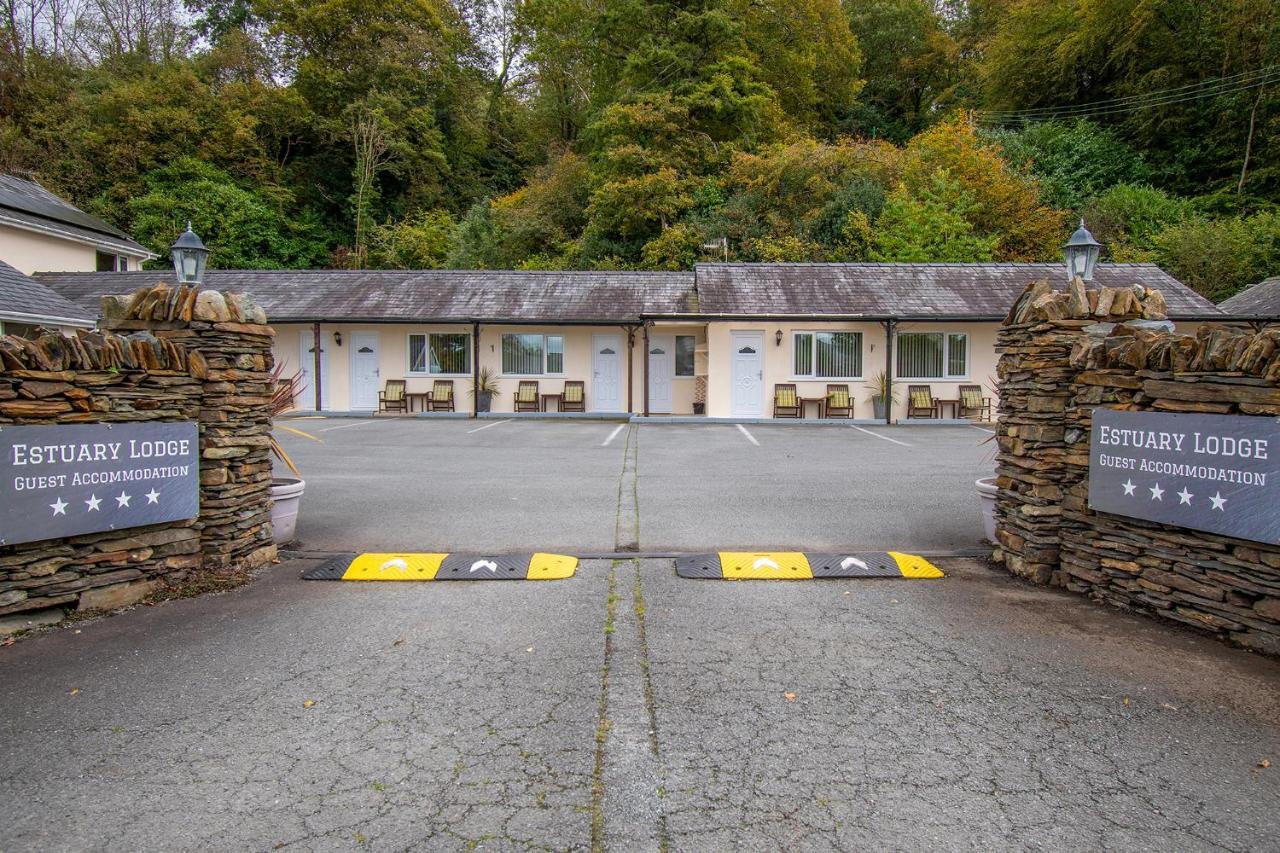 Estuary Guest house 4*